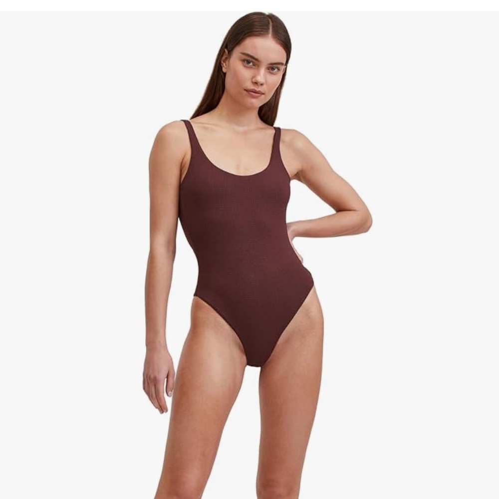One piece swimsuit